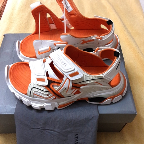 Balenciaga track sandals- Unisex size 7- 8 Firm price - Picture 1 of 15